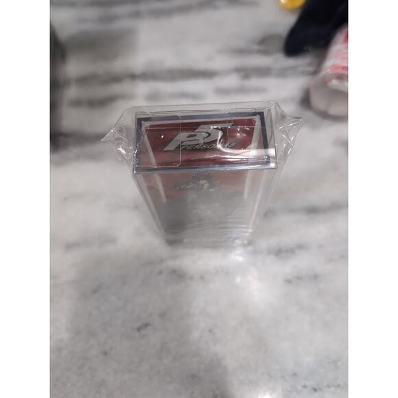 FiGPiN #210 Persona 5: Protagonist- Collectible Pin, Premium‎ Display Case, Seal - Picture 5 of 5